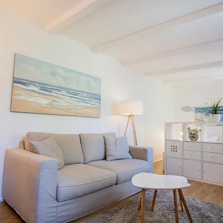 Kleines Versteck- Ein Ganz Besonderes Domizil Inmitten Der Friedrichstrasse